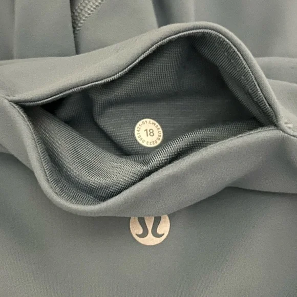 18 - lululemon Align Flare Legging - Picture 8 of 8